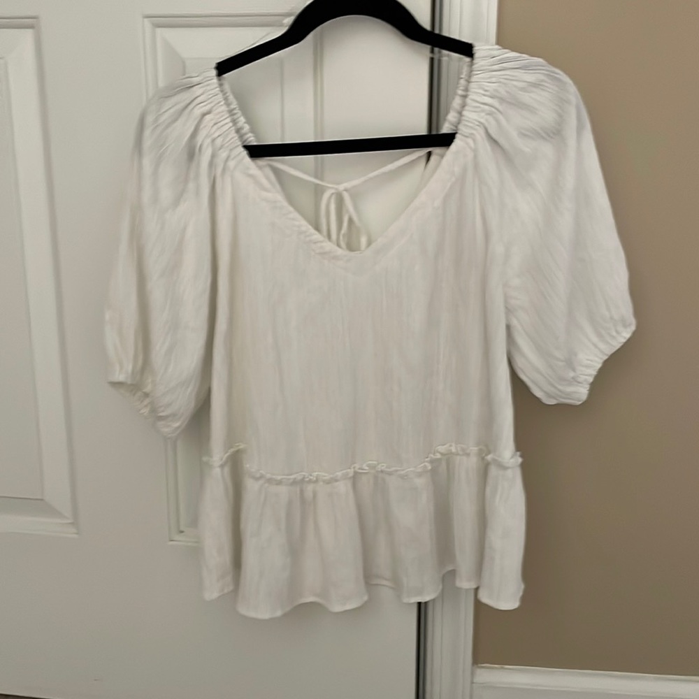 White Lush Cloud Dancer top blouse medium